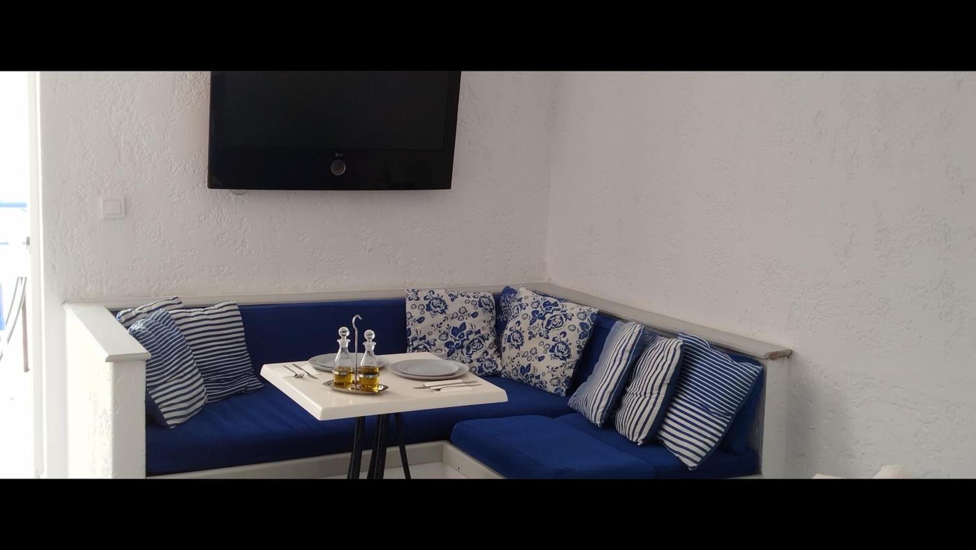 Christiana Hotel Apartments Gennadi Bilik gambar